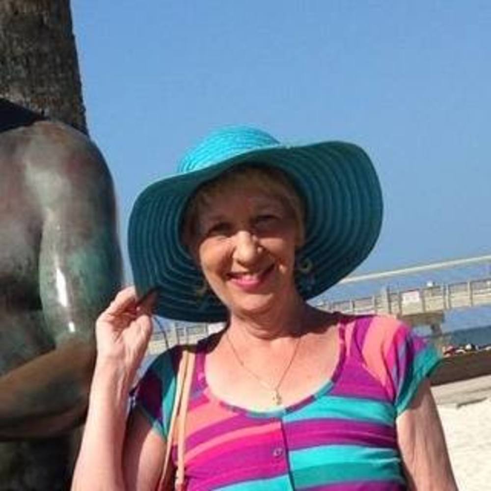 Meet your Posher, Sandra